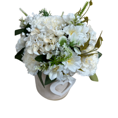 Welurowy flowerbox beżowy z bukietem goździków